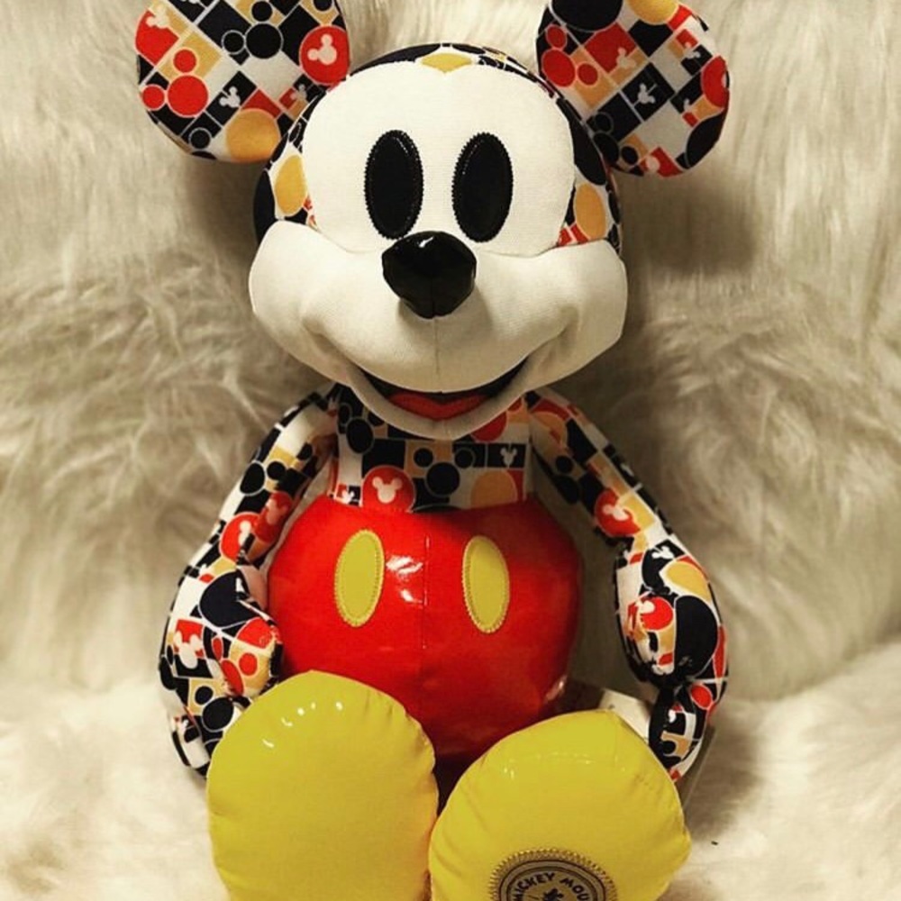 Mickey Mouse memories plush - March Edition